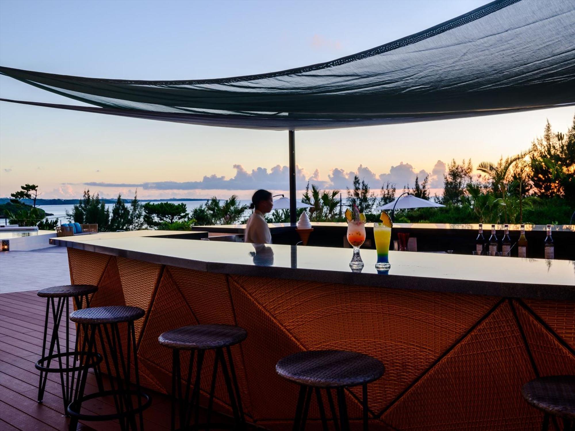 Aquasense Hotel & Resort Онна Екстериор снимка