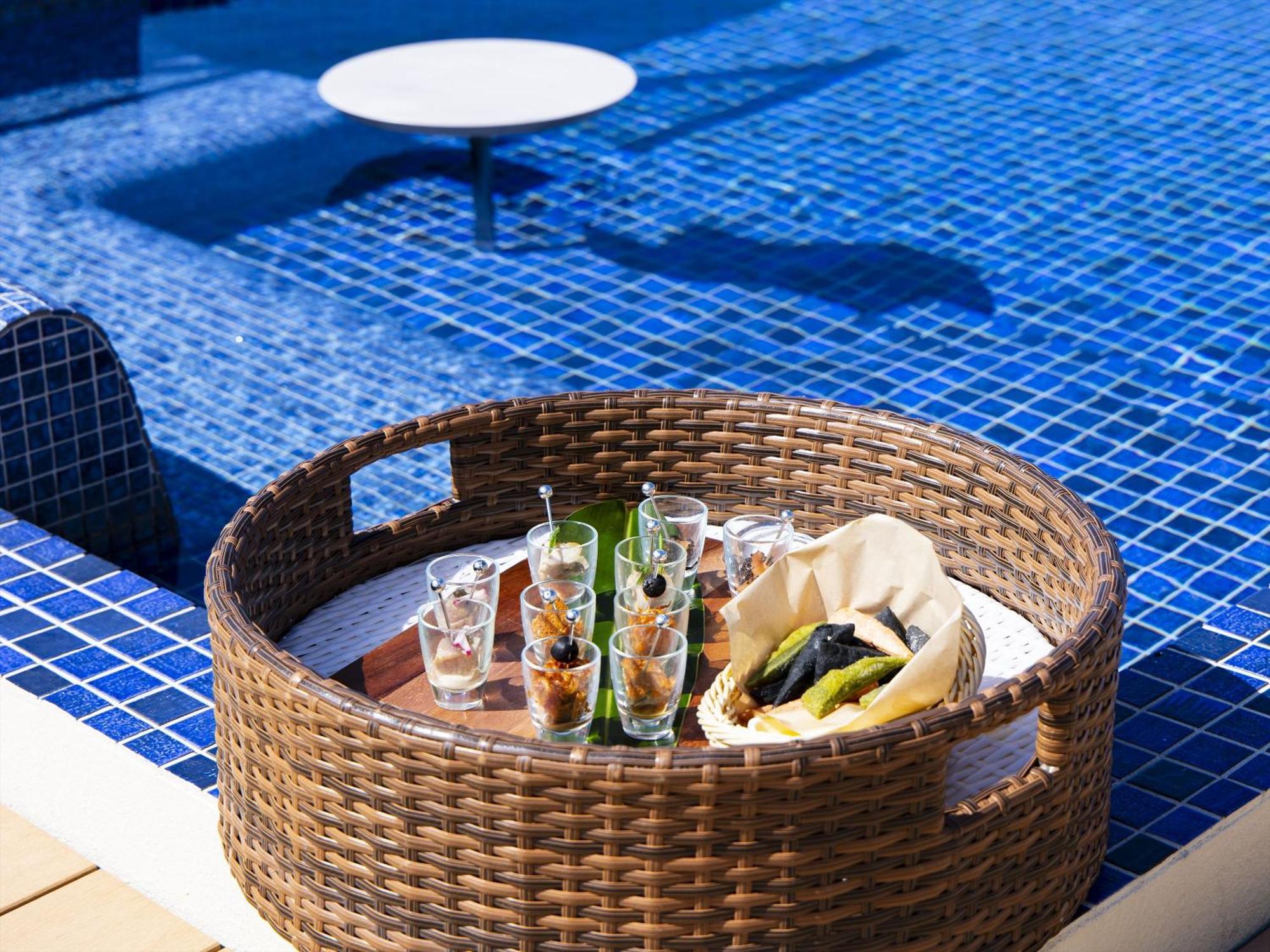 Aquasense Hotel & Resort Онна Екстериор снимка