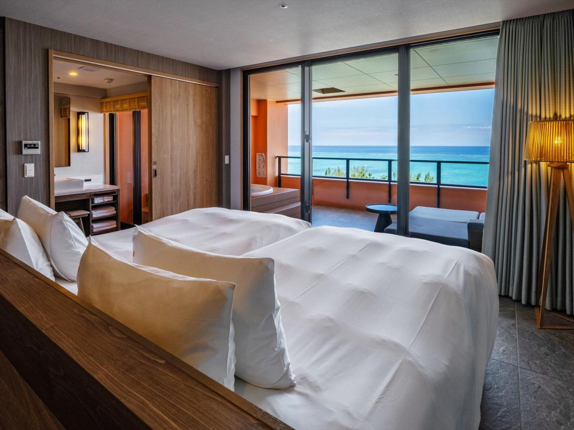 Aquasense Hotel & Resort Онна Екстериор снимка