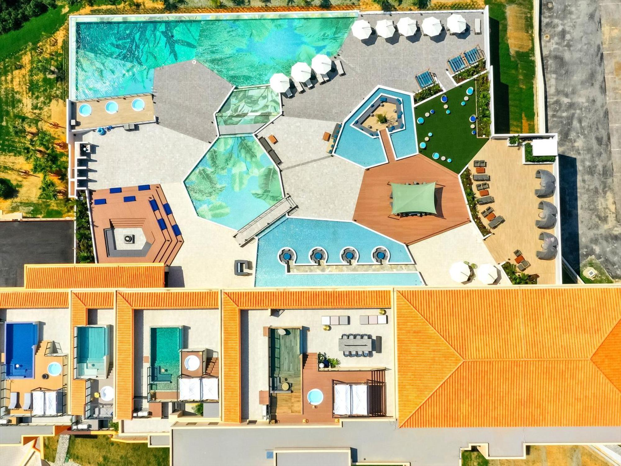 Aquasense Hotel & Resort Онна Екстериор снимка